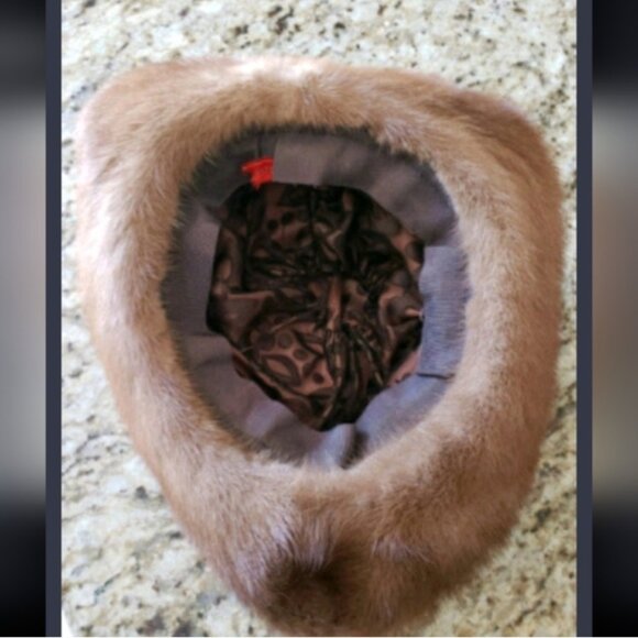 Vintage fur hat - Picture 4 of 9
